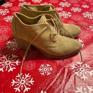Rocket Dog Fall/Winter tan ankle boots